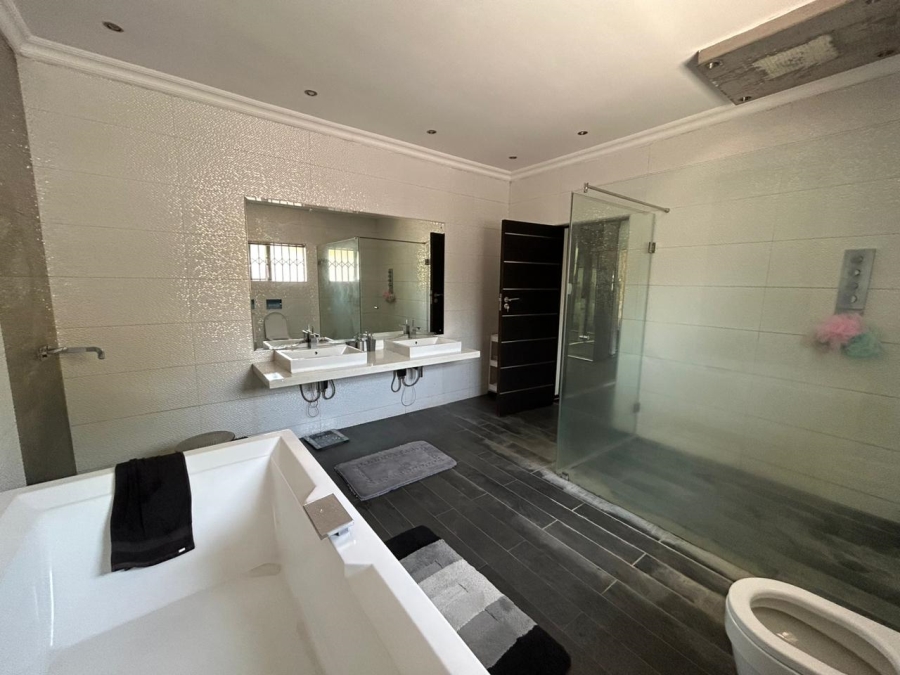 4 Bedroom Property for Sale in Rustenburg Ext 26 North West